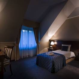Готель Wieliczka, номери, апартаменти, ресторан, конференція, відпочинок в Польщі